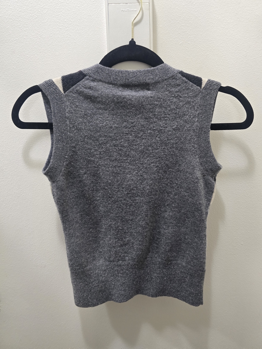 Y2K ​Banana Republic Italian Merino Wool Argyle Sweater Vest - Small - Picture 3 of 7